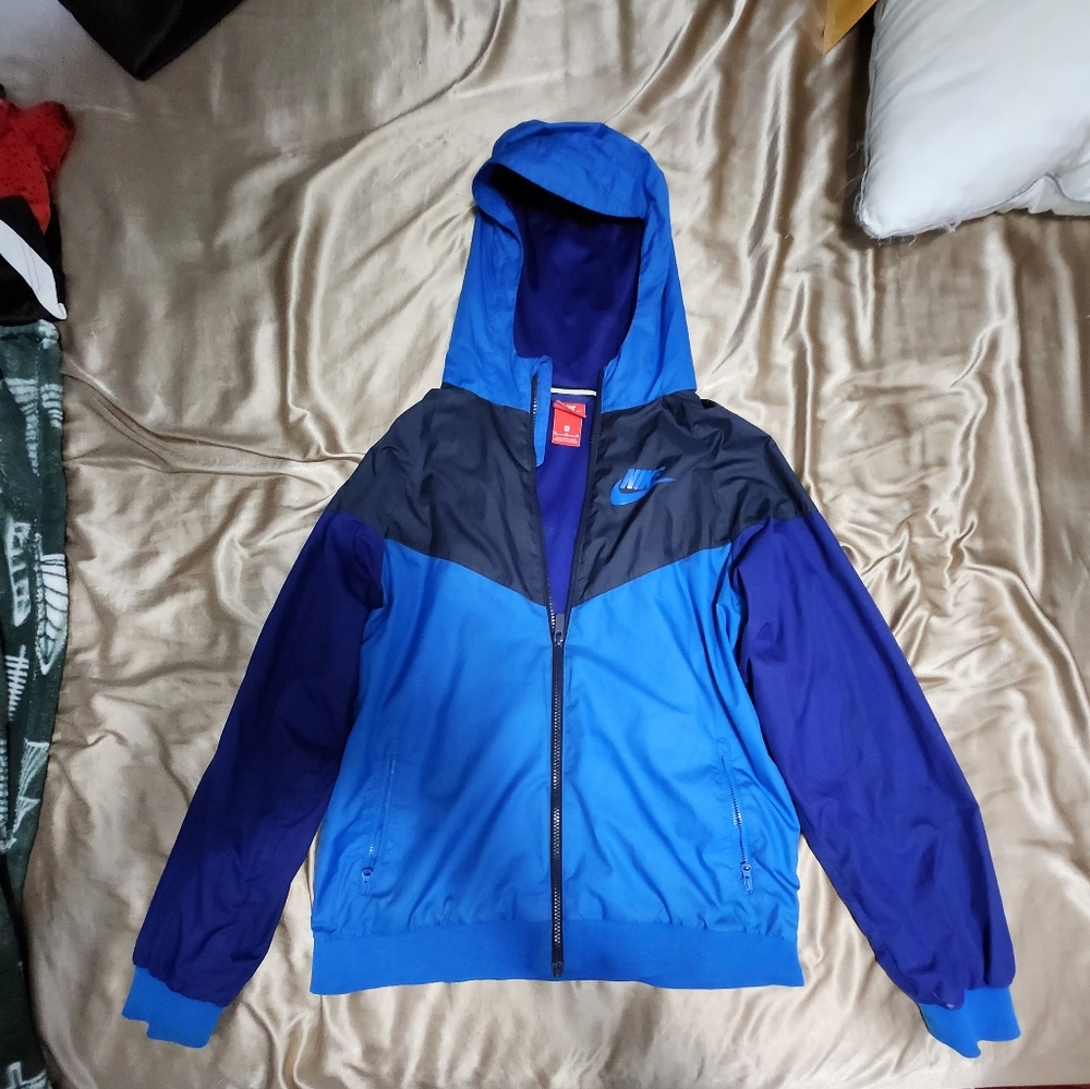 Nike windbreaker
